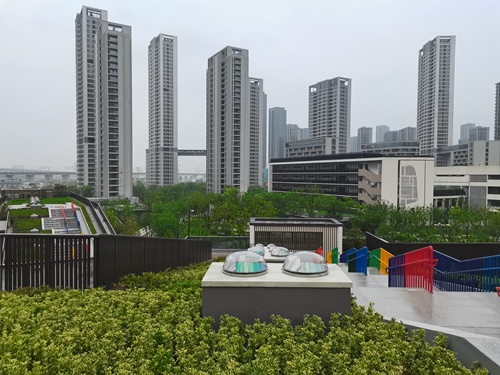 導(dǎo)光管采光系統(tǒng)可以通過什么方式控制光線強(qiáng)度？